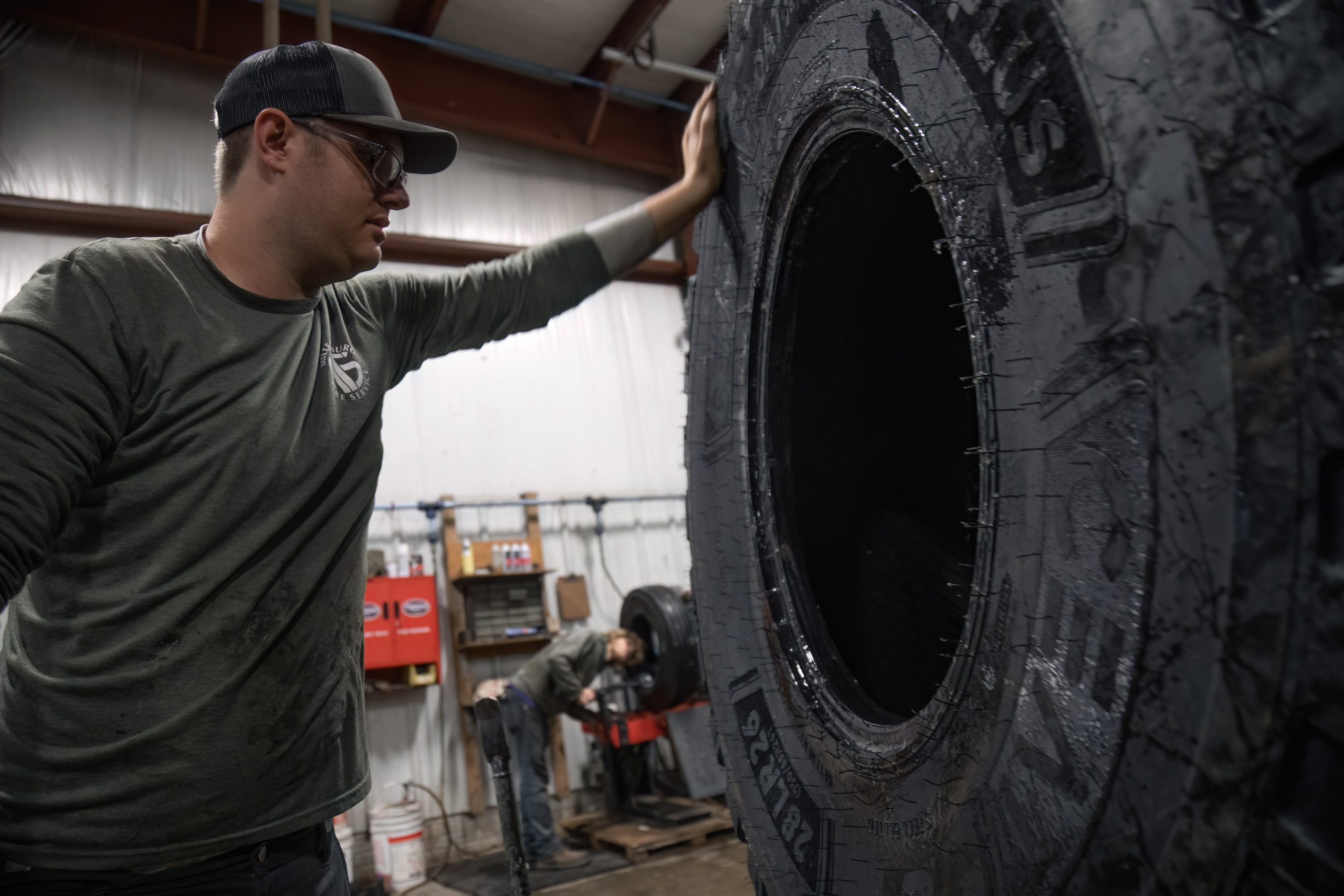 Flotation Tires Growing in Use as Ag Equipment Grows in Size CEAT