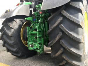 Die Bedeutung des richtigen Reifendrucks bei Traktoren