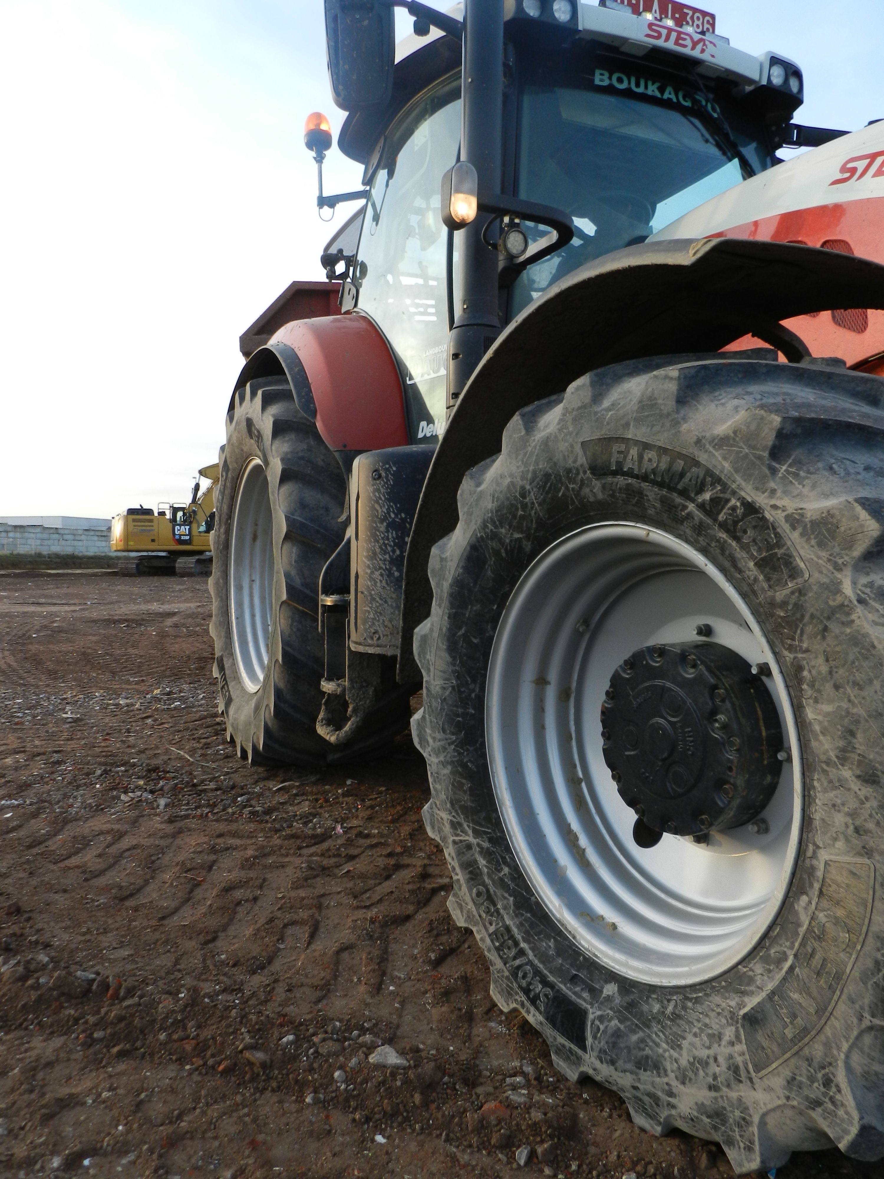 Pneus pour tracteurs agricoles